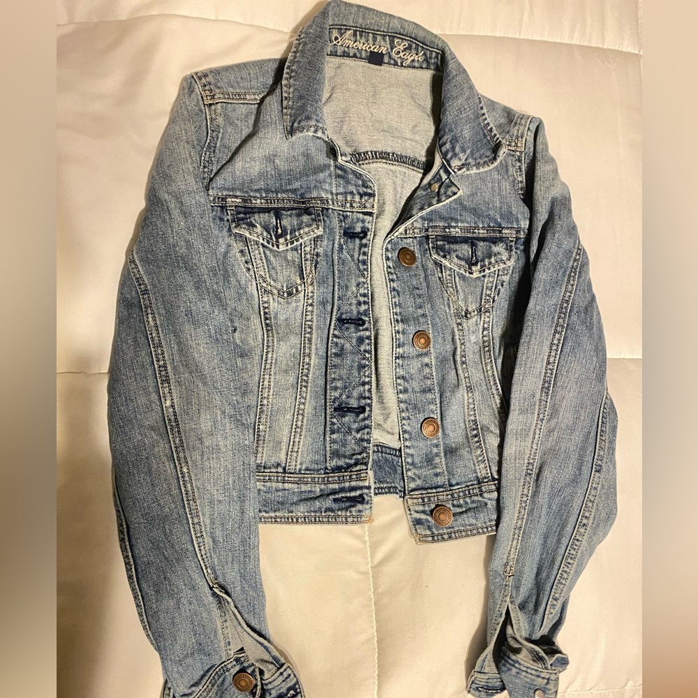 American Eagle Jean Jacket - Size M